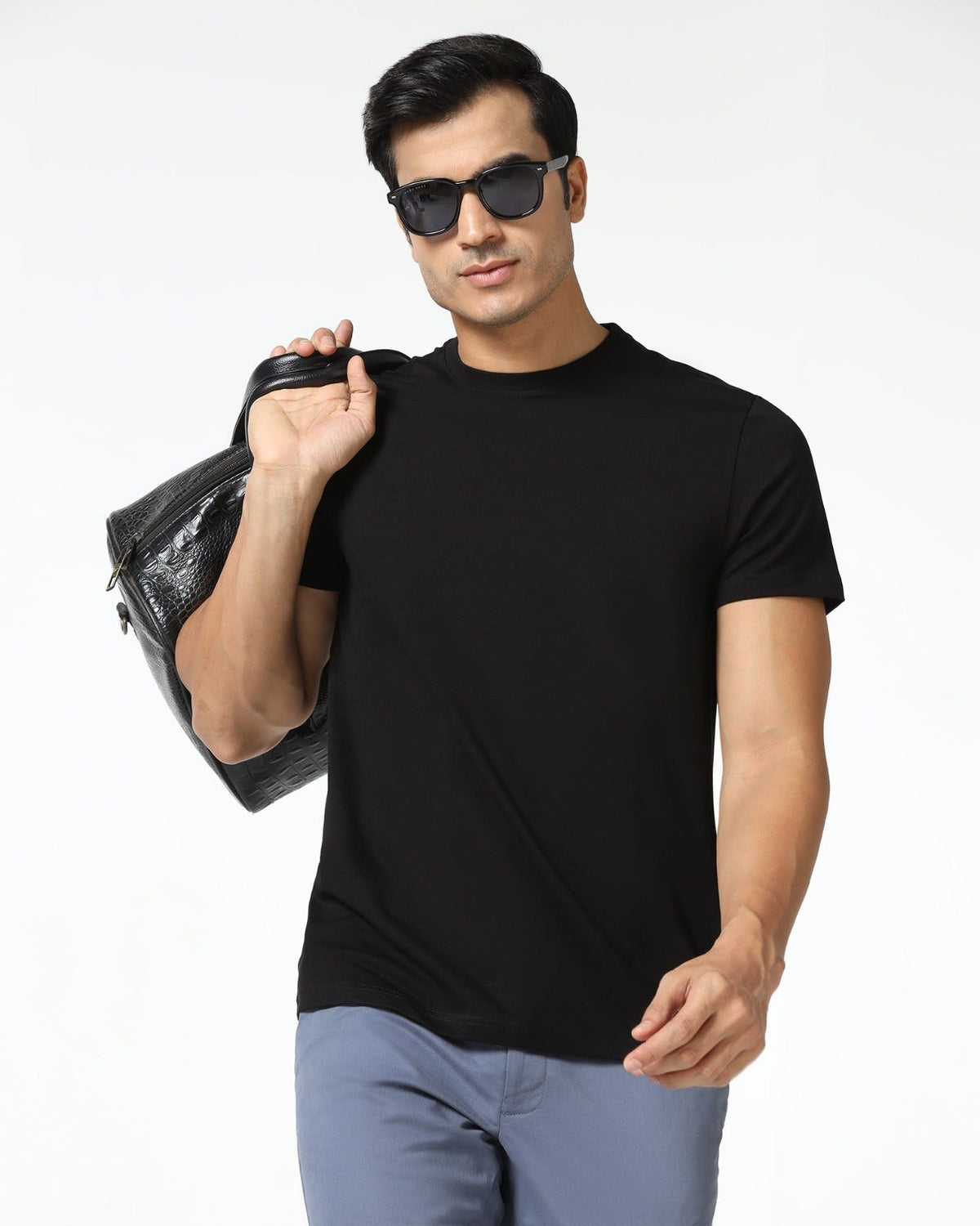 Black and white Neck Solid T-Shirt ( Pack Of 2 )