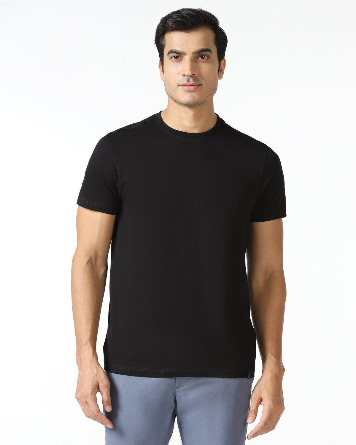 Black and white Neck Solid T-Shirt ( Pack Of 2 )