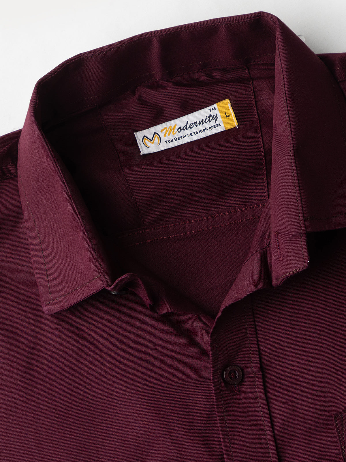 Men Regular Fit Solid Spread Collar Casual Shirt