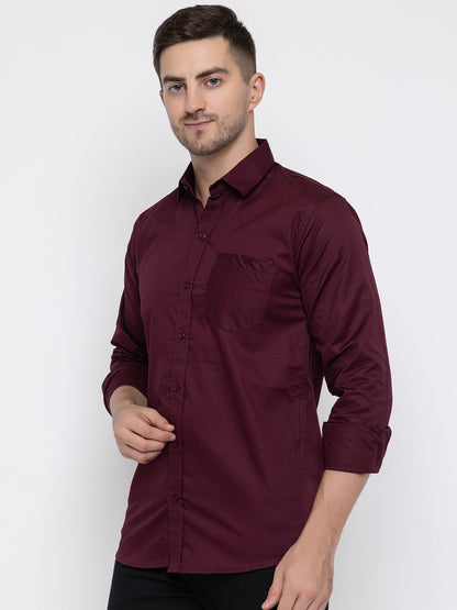 Men Regular Fit Solid Spread Collar Casual Shirt