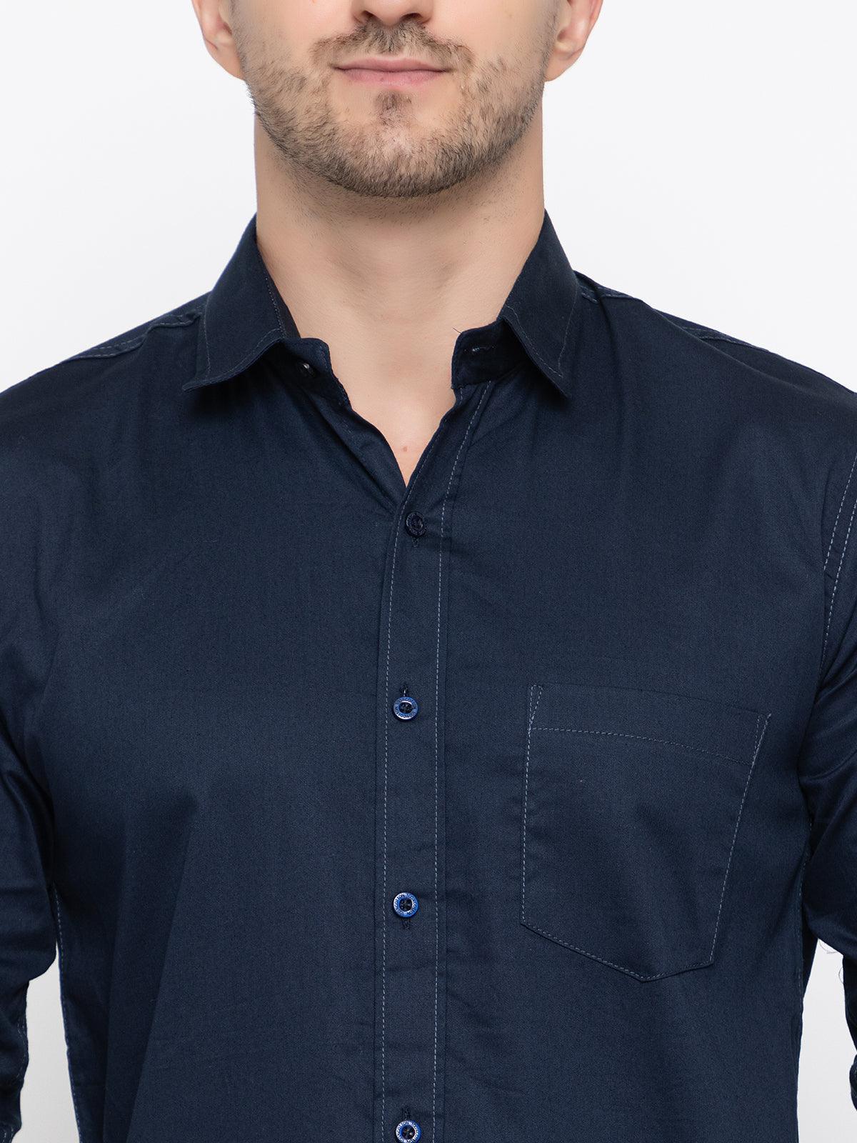 Men Regular Fit Solid Spread Collar Casual Shirt