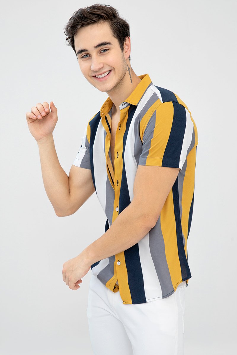 Slim Fit Color Block Cut Away Collar Casual Shirt